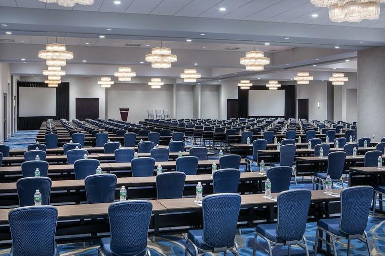 Hotel Crowne Plaza Boston - Woburn