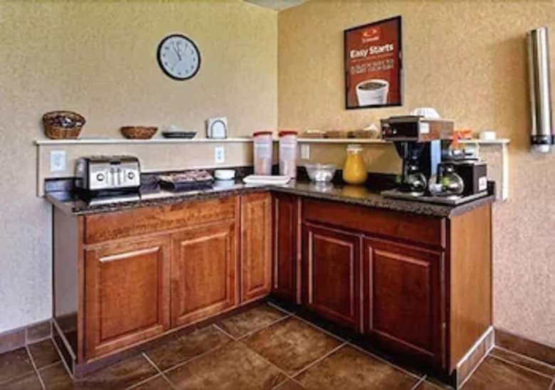 Hotel Airport Inn Flint