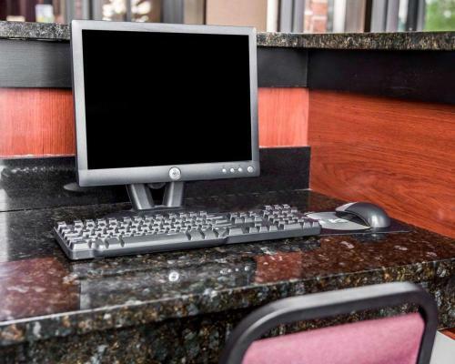 Hotel Quality Inn & Suites Flint Airport
