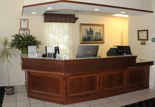 Hotel Voyager Inn