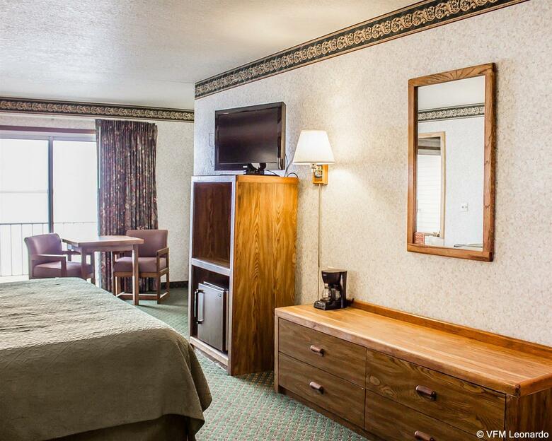Hotel Quality Inn Lakefront