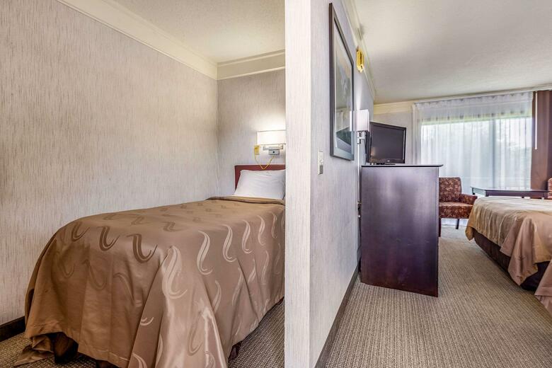 Hotel Quality Inn Lakefront