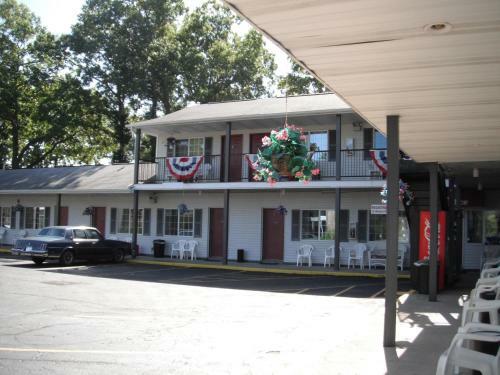 Sierra Motel