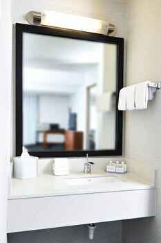 Hotel Courtyard By Marriott Bloomington Mall Of America