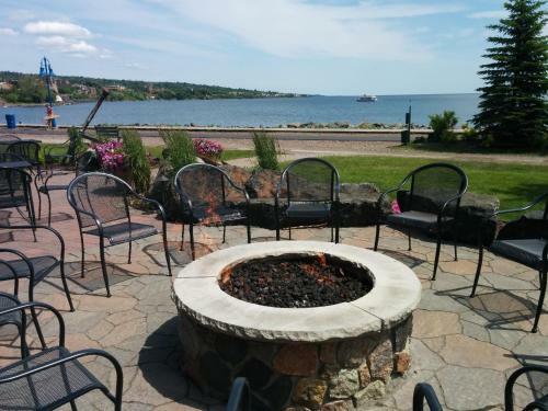 Hotel Canal Park Lodge