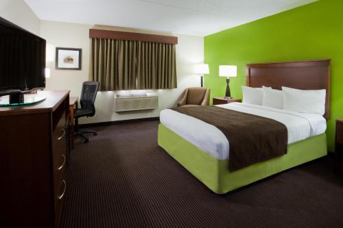 Hotel Americinn By Wyndham Little Falls