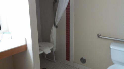 Hotel Americinn By Wyndham Little Falls