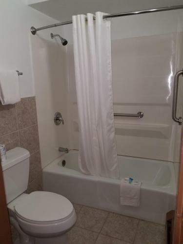 Hotel Red Carpet Inn Rochester