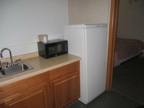 Hotel 2nd Street Inn & Suites