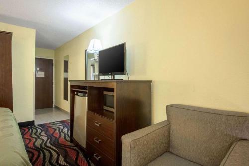 Hotel Econo Lodge Holly Springs