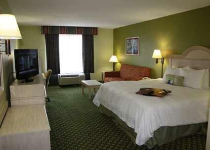 Posada Hampton Inn Jackson Pearl Intrntl Airport