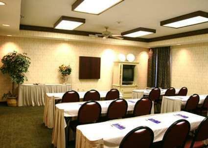 Posada Hampton Inn Jackson Pearl Intrntl Airport