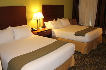 Holiday Inn Express Hotel & Suites Starkville