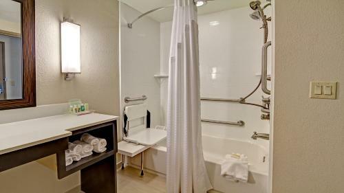 Hotel Holiday Inn & Suites Tupelo North