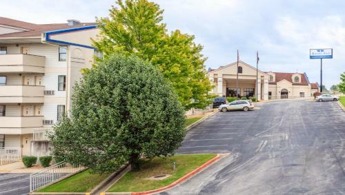 Hotel Angel Inn - By The Strip