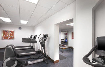 Hotel Four Points By Sheraton Kansas City - Sports Complex