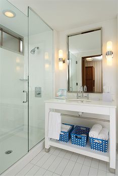 Hotel Four Points By Sheraton Kansas City - Sports Complex