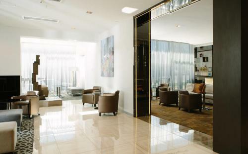 AC Hotel By Marriott Kansas City Westport