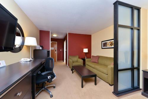 Hotel Comfort Suites Airport Helena