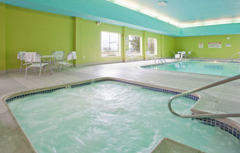 Holiday Inn Express Hotel & Suites Columbus