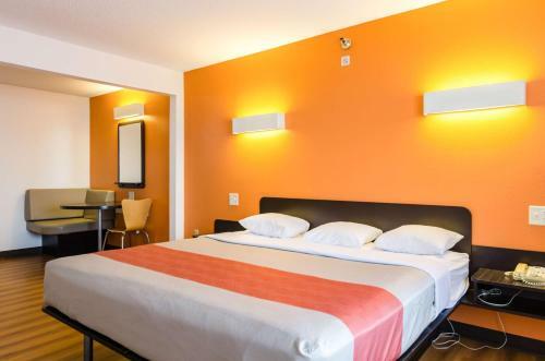 Motel 6 Lincoln
