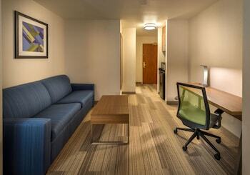 Holiday Inn Express Hotel & Suites Carson City