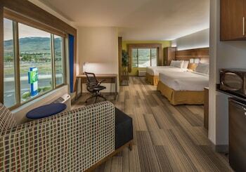 Holiday Inn Express Hotel & Suites Carson City
