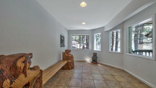 160 South Benjamin At Boulder Lodge