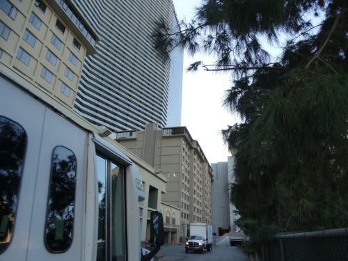 Aparthotel Suites At Jockey Club
