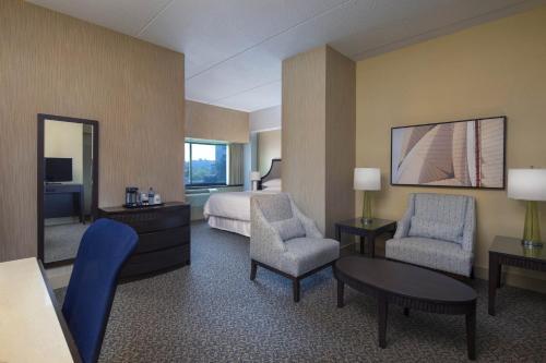 Sheraton Lincoln Harbor Hotel