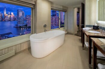 Hotel The Westin Jersey City Newport