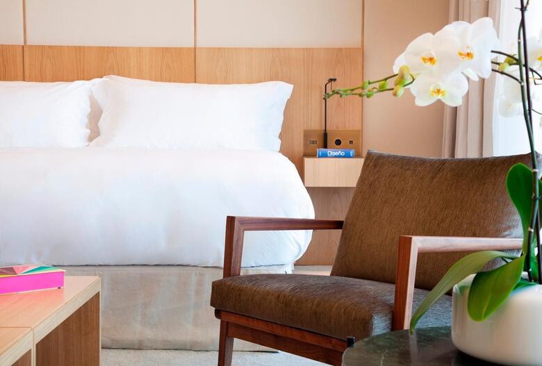 Wyndham Garden Hotel Newark Airport