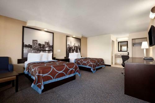 Hotel Super 8 Rahway Newark