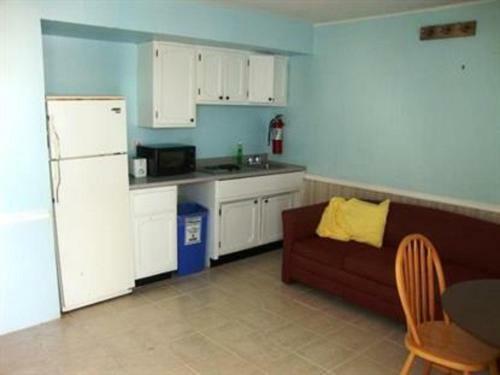 Blue Diamond Motel
