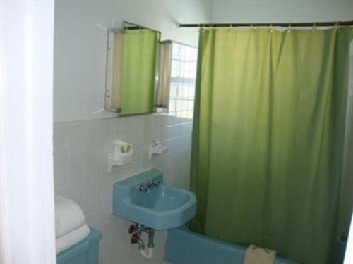 Blue Diamond Motel