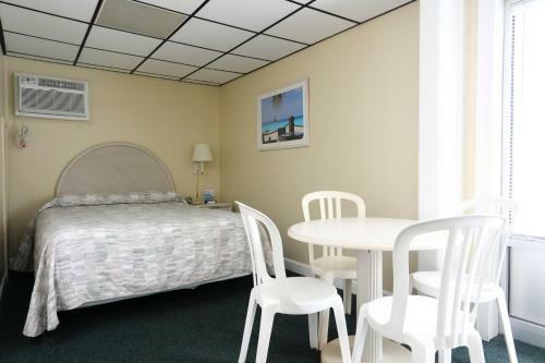 Motel Riviera Resort & Suites