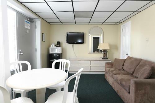 Motel Riviera Resort & Suites
