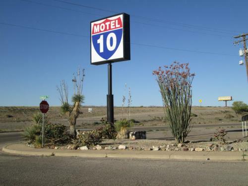 Motel 10