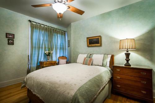 Downtown Historic Bed & Breakfast