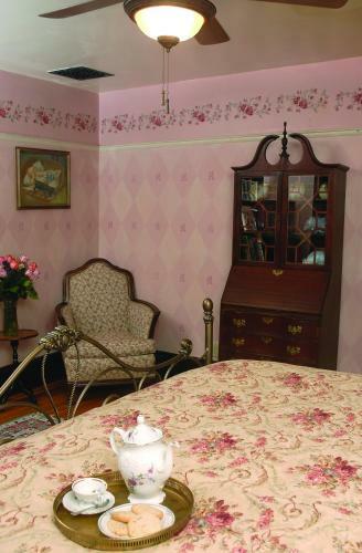 Downtown Historic Bed & Breakfast