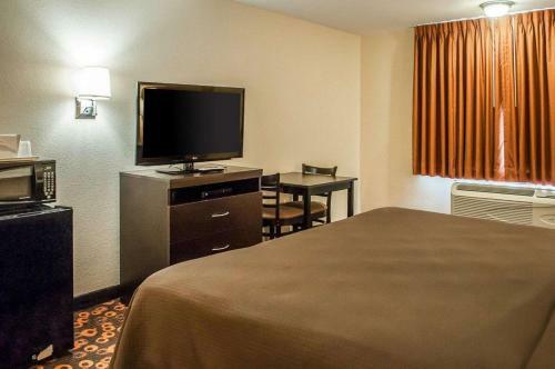 Hotel Econo Lodge Inn & Suites Santa Fe
