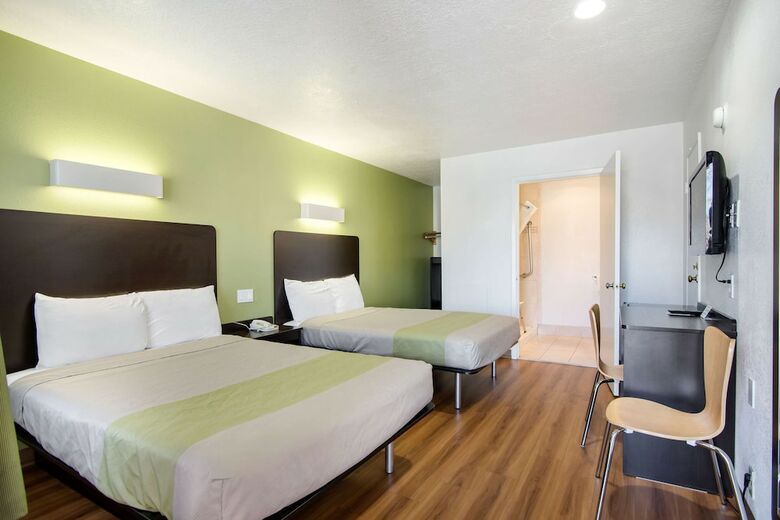 Motel 6 Santa Fe Plaza - Downtown