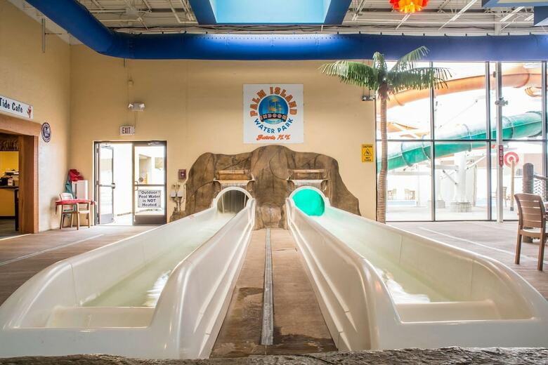 Clarion Hotel Palm Island Indoor Waterpark