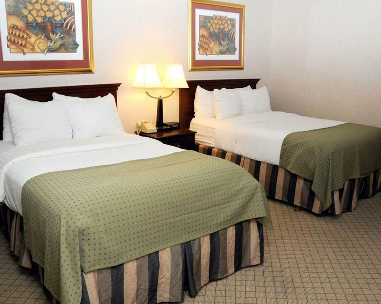 Clarion Hotel Palm Island Indoor Waterpark