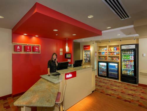 Hotel Towneplace Suites Buffalo Airport