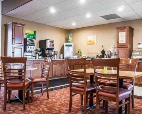 Hotel Quality Inn Buffalo Airport