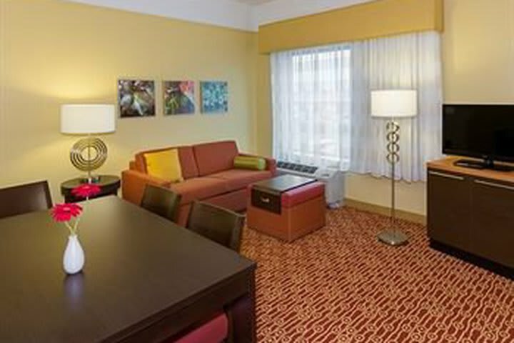 Hotel Towneplace Suites Buffalo Airport