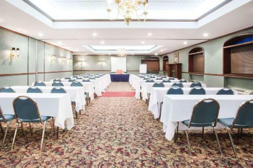 Hotel Ramada Ithaca