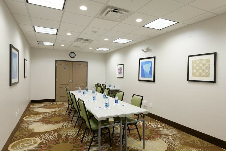 Hotel Holiday Inn Express & Suites Jamestown
