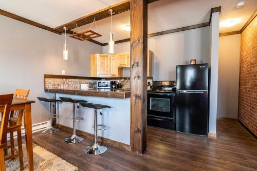 Downhill Apartments